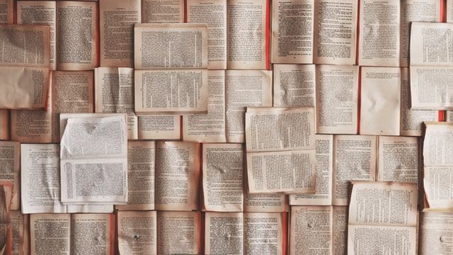 books-1245690