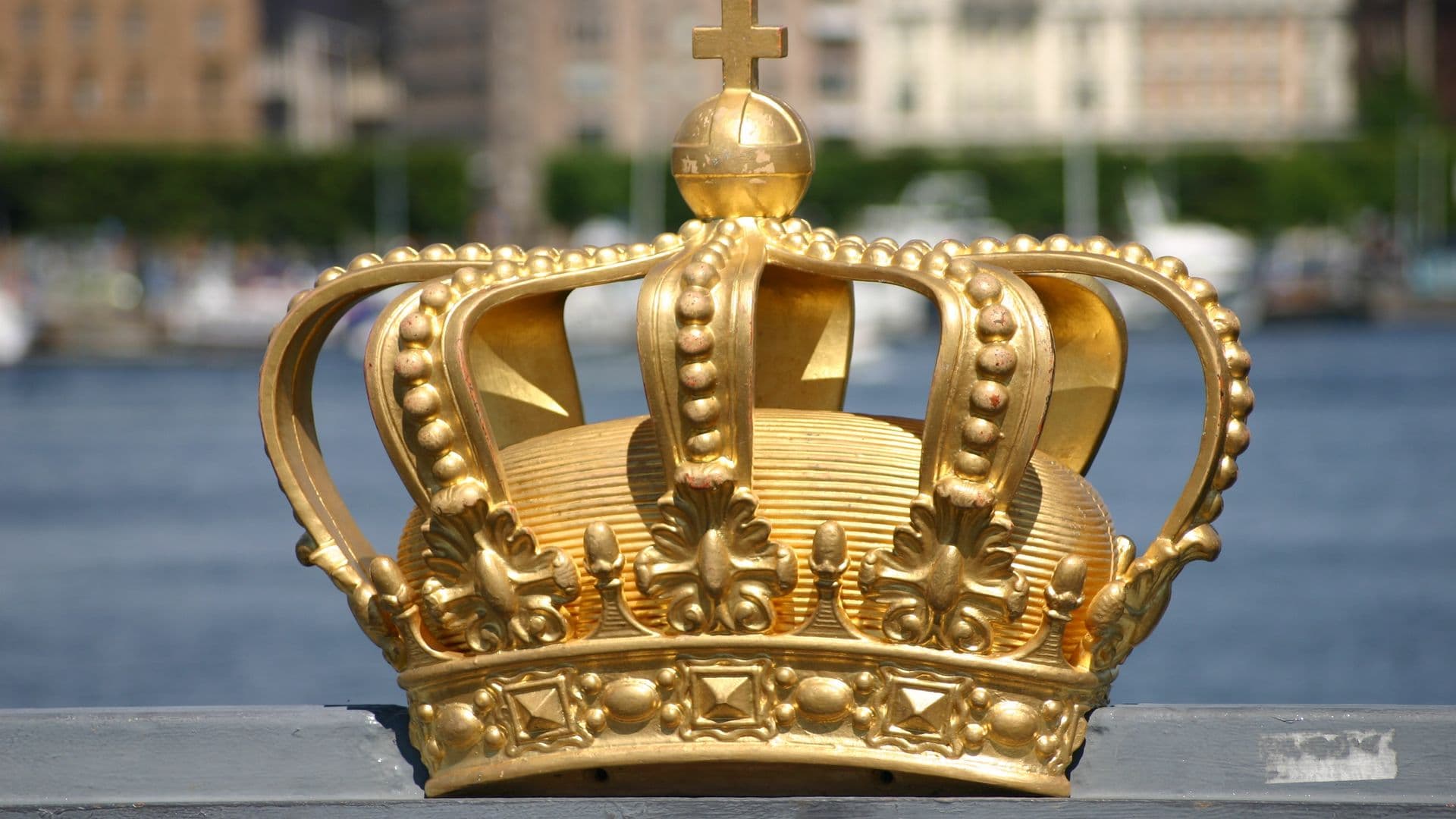 crown-377903